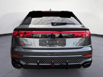 Audi RSQ8 RS Q8 SUV PERFORMANCE