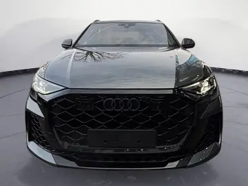 Audi RSQ8 RS Q8 SUV PERFORMANCE