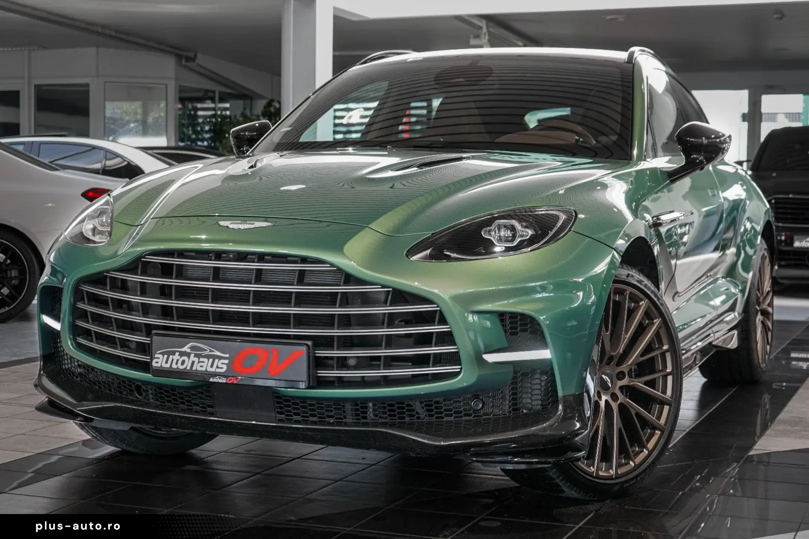 ASTON MARTIN DBX707   Carbonpaket   Copper Bronze   Monotone