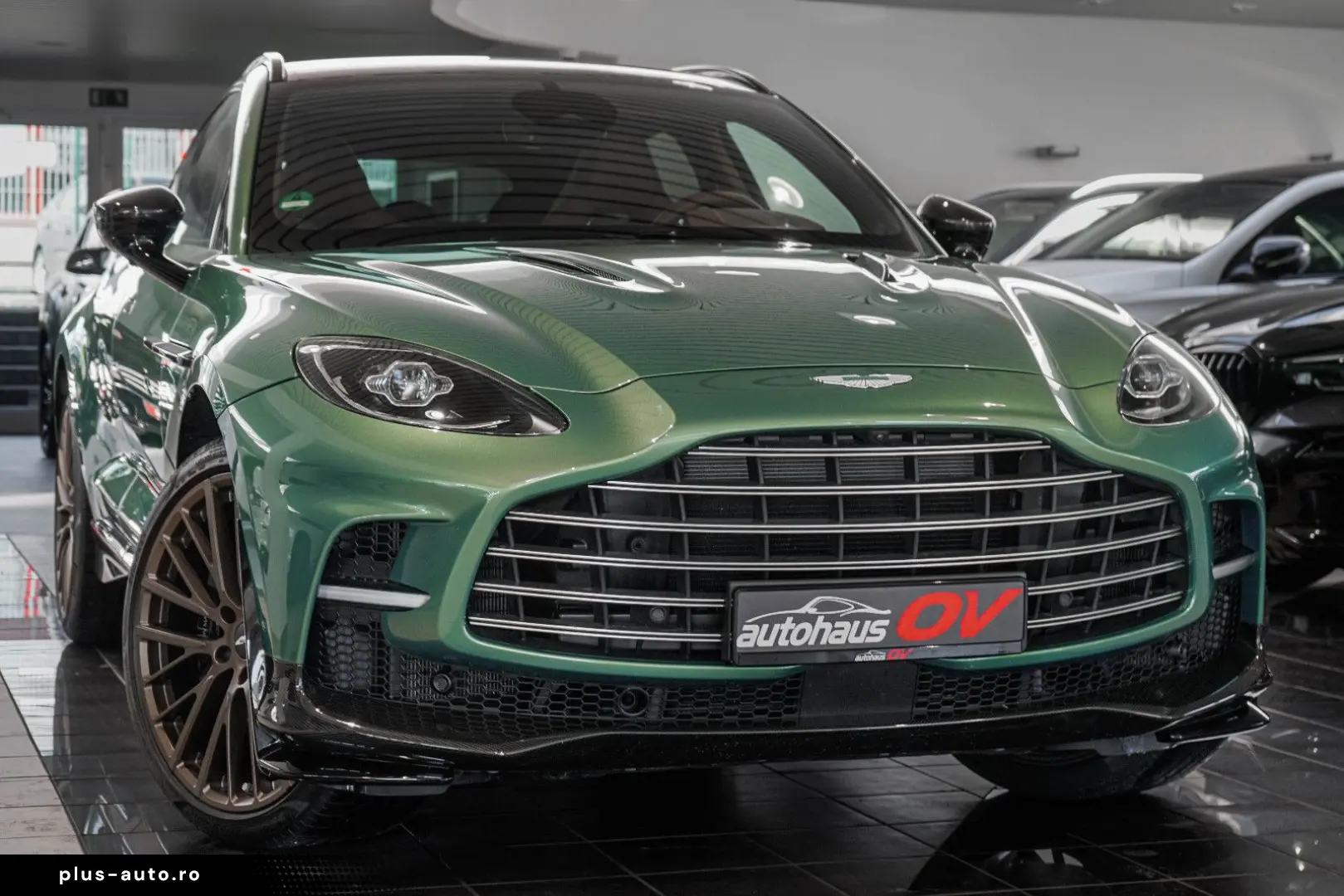 ASTON MARTIN DBX707   Carbonpaket   Copper Bronze   Monotone