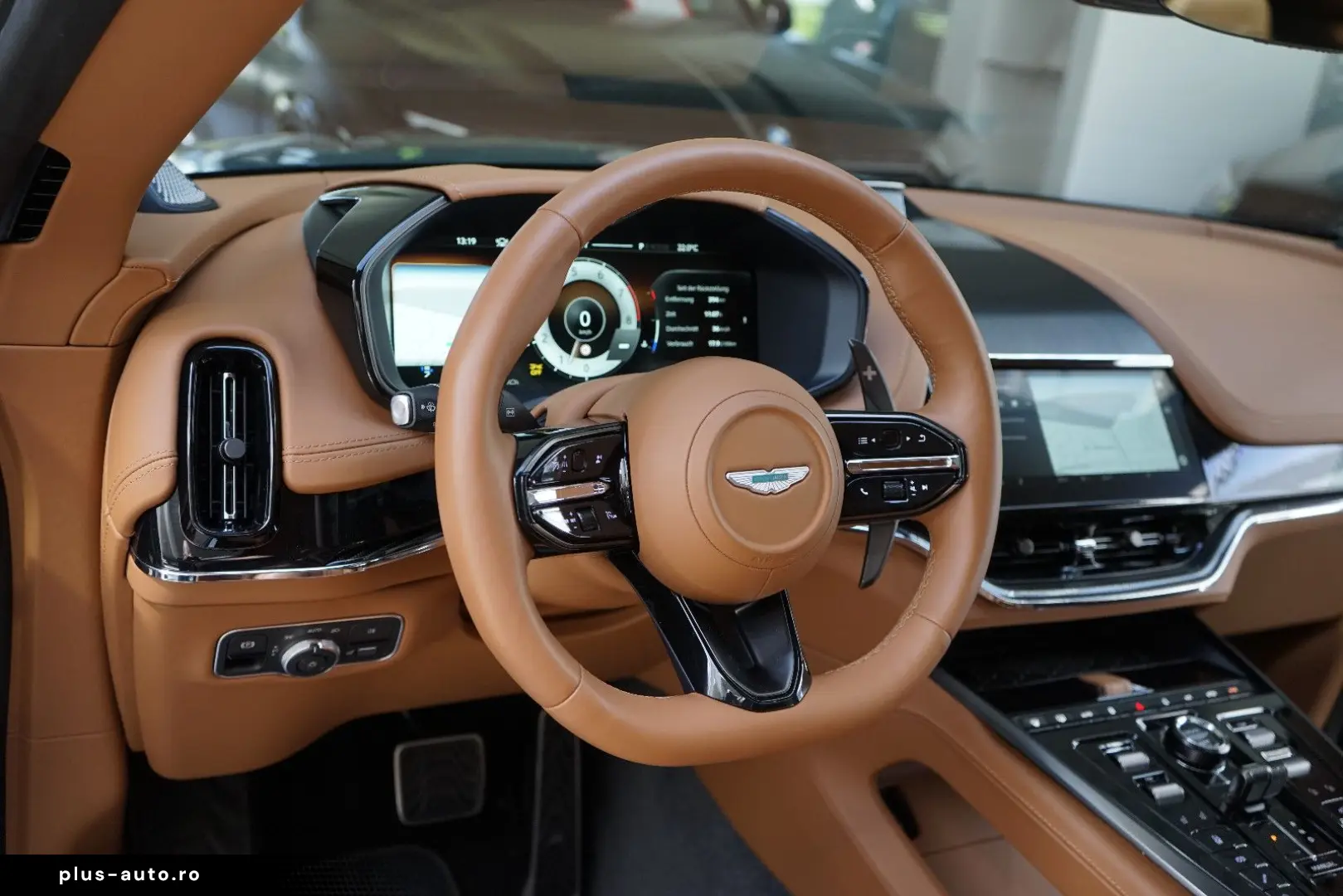 ASTON MARTIN DBX707   Carbonpaket   Copper Bronze   Monotone