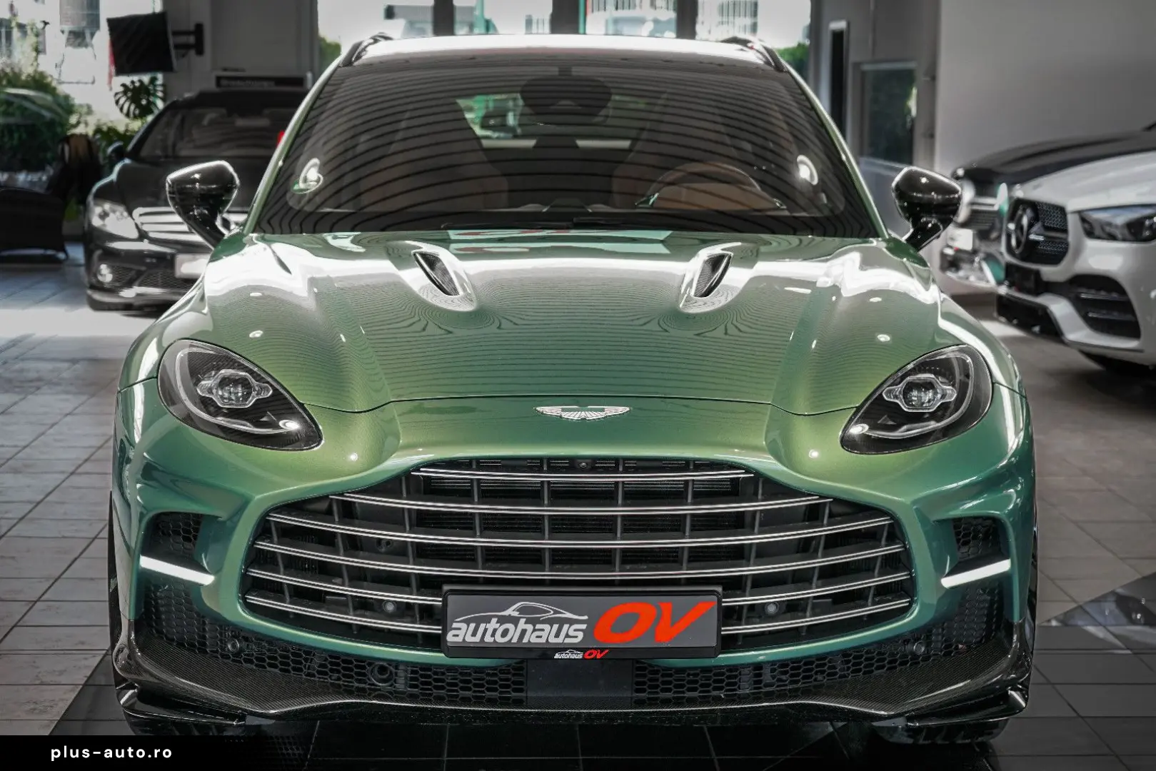 ASTON MARTIN DBX707   Carbonpaket   Copper Bronze   Monotone