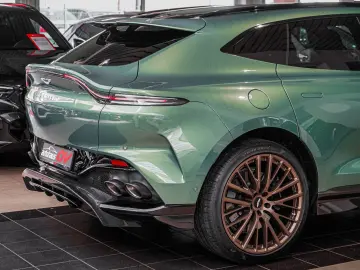 ASTON MARTIN DBX707   Carbonpaket   Copper Bronze   Monotone
