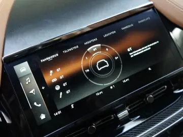 ASTON MARTIN DBX707   Carbonpaket   Copper Bronze   Monotone