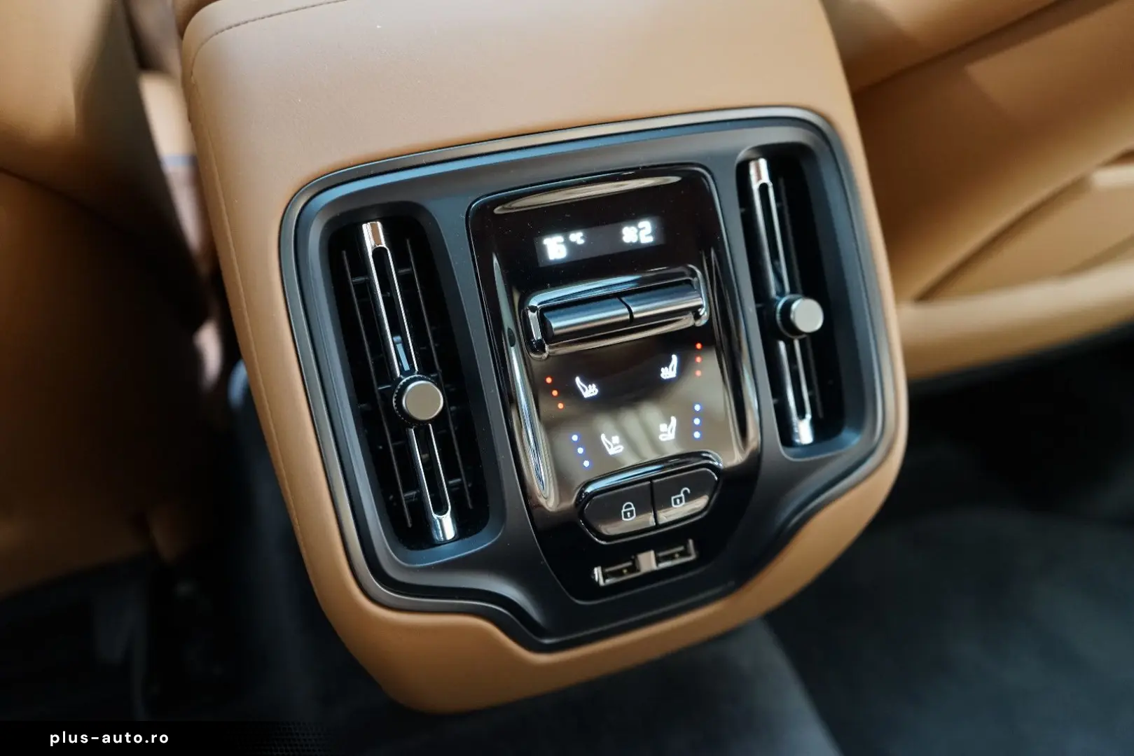 ASTON MARTIN DBX707   Carbonpaket   Copper Bronze   Monotone