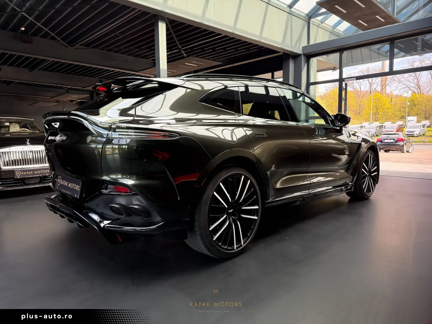 ASTON MARTIN DBX DBX 707 4.0 V8 SPORT PANO 360 LEDER
