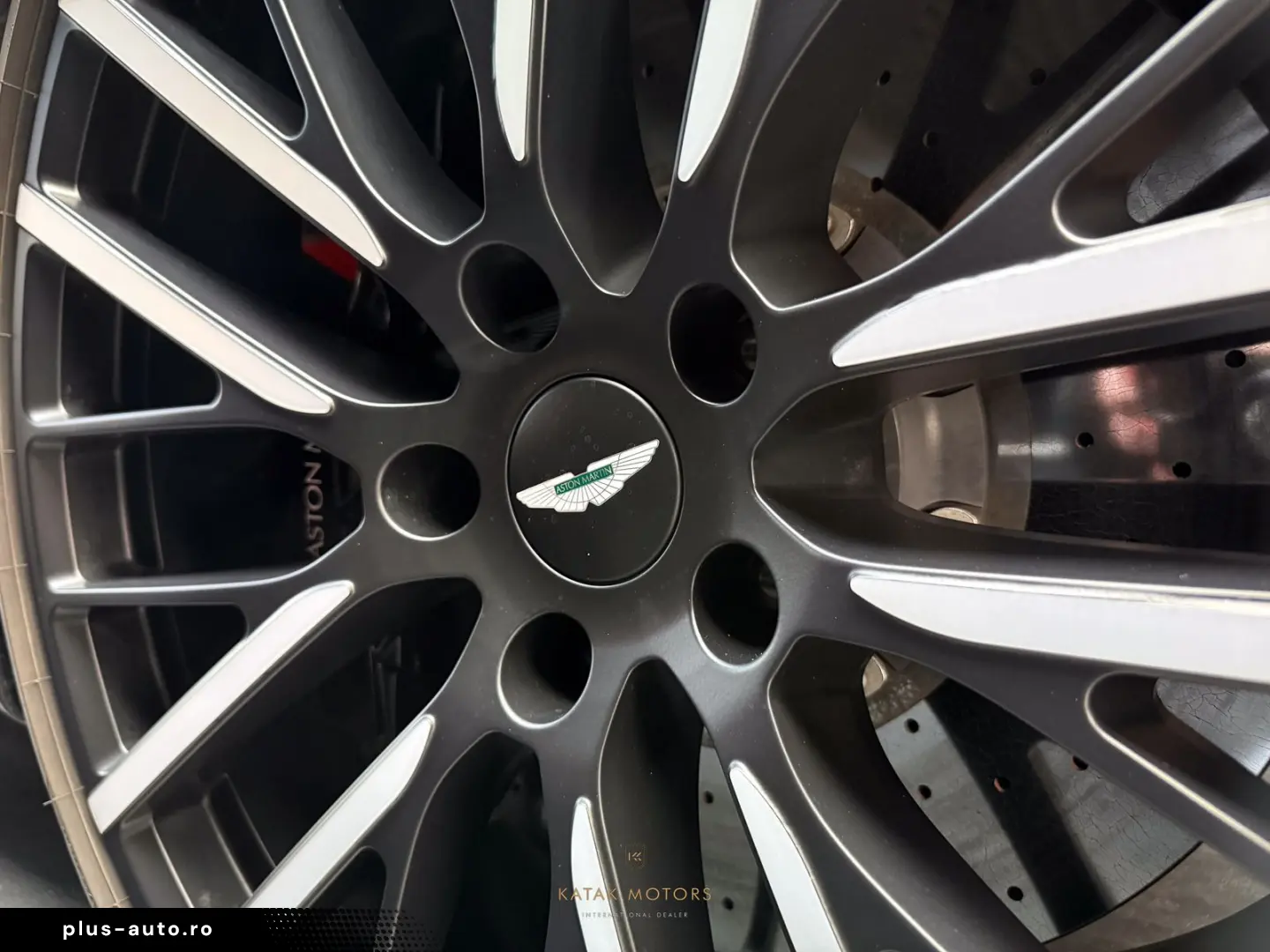 ASTON MARTIN DBX DBX 707 4.0 V8 SPORT PANO 360 LEDER