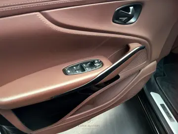 ASTON MARTIN DBX DBX 707 4.0 V8 SPORT PANO 360 LEDER