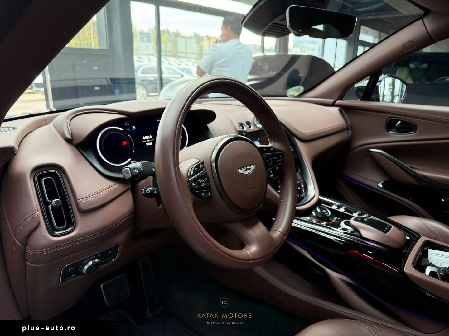 ASTON MARTIN DBX DBX 707 4.0 V8 SPORT PANO 360 LEDER