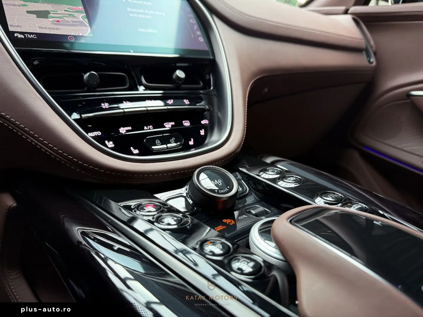 ASTON MARTIN DBX DBX 707 4.0 V8 SPORT PANO 360 LEDER