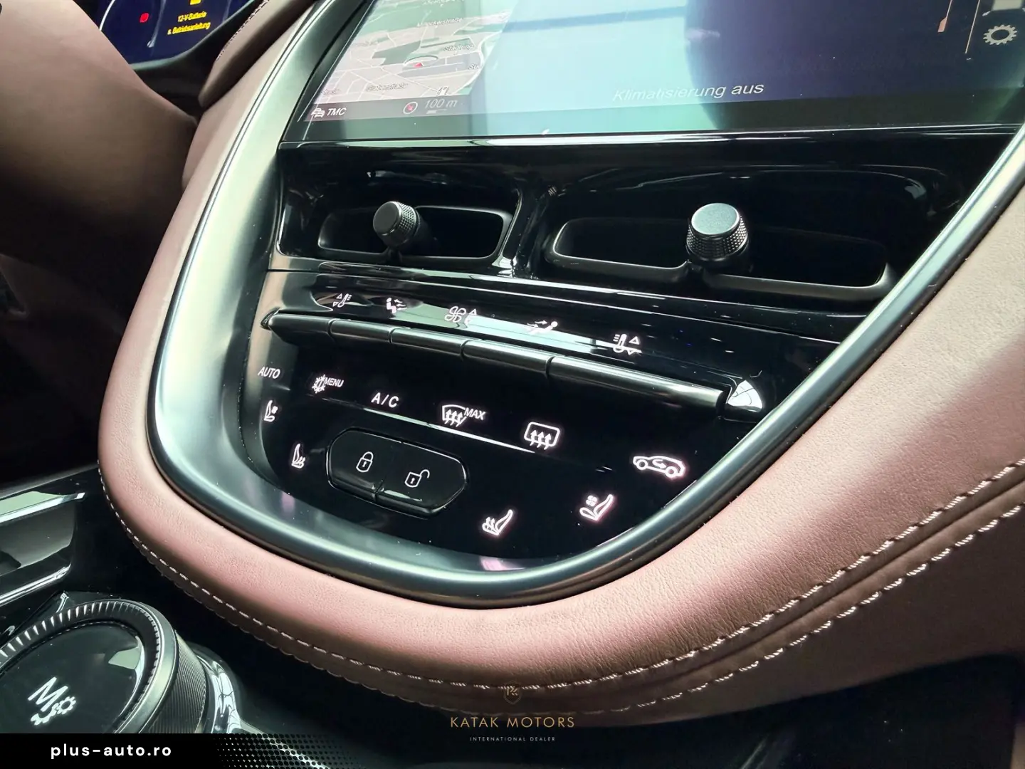 ASTON MARTIN DBX DBX 707 4.0 V8 SPORT PANO 360 LEDER