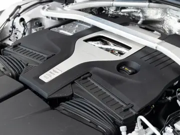 Aston Martin DBX 4.0 V8 707