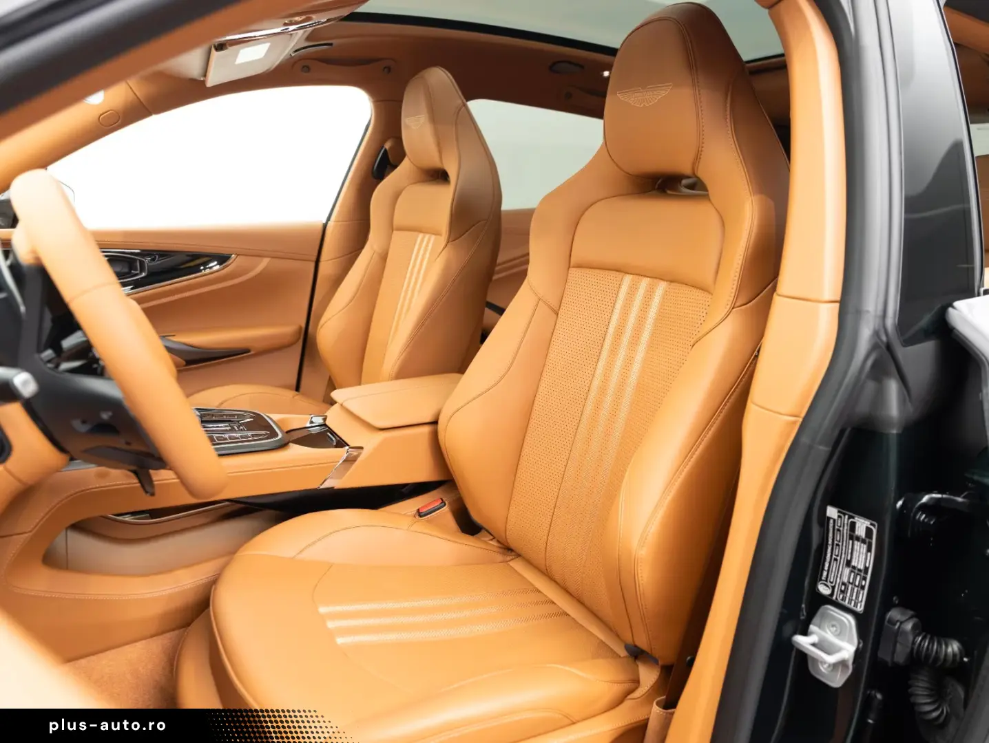 Aston Martin DBX 4.0 V8 707