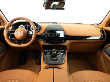 Aston Martin DBX 4.0 V8 707