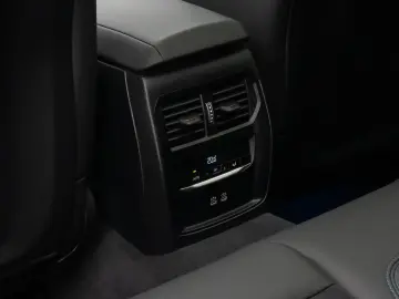 BMW M340i xD H K DAB AHK Panorama 19Zoll WidsDisplay