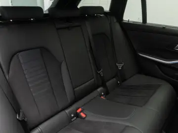 BMW M340i xD H K DAB AHK Panorama 19Zoll WidsDisplay