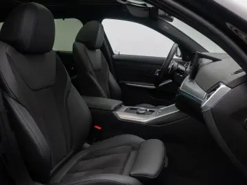 BMW M340i xD H K DAB AHK Panorama 19Zoll WidsDisplay