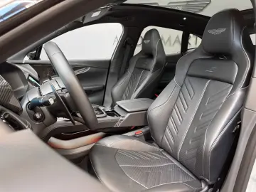 Aston Martin DBX S    NEW MODELYEAR 2026
