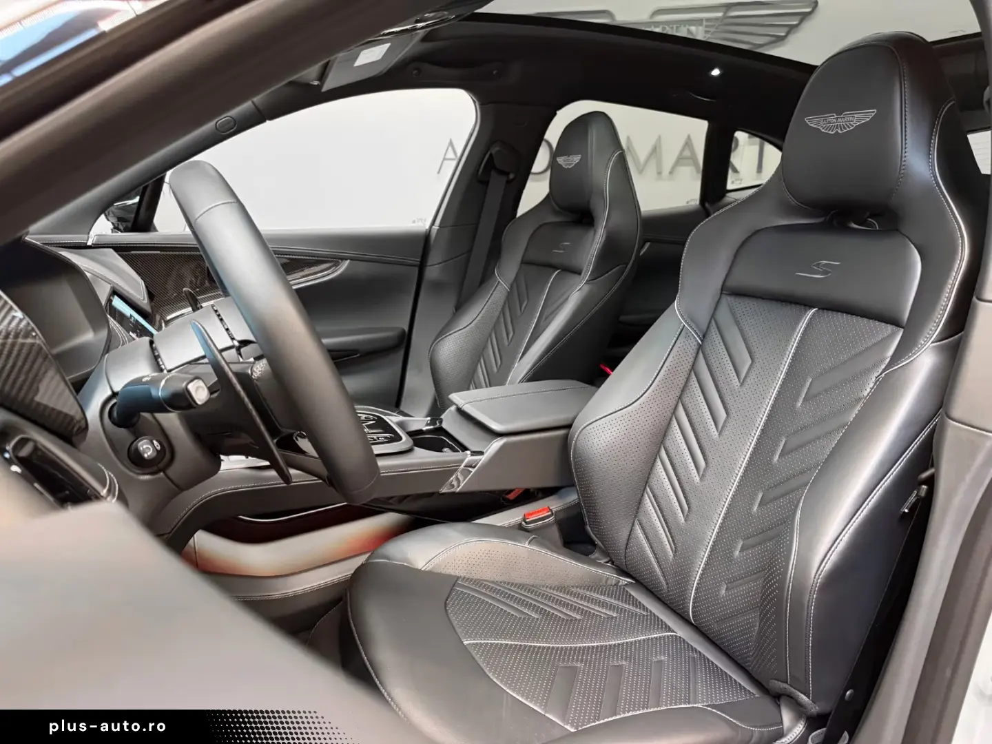 Aston Martin DBX S    NEW MODELYEAR 2026