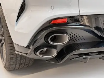 Aston Martin DBX S    NEW MODELYEAR 2026