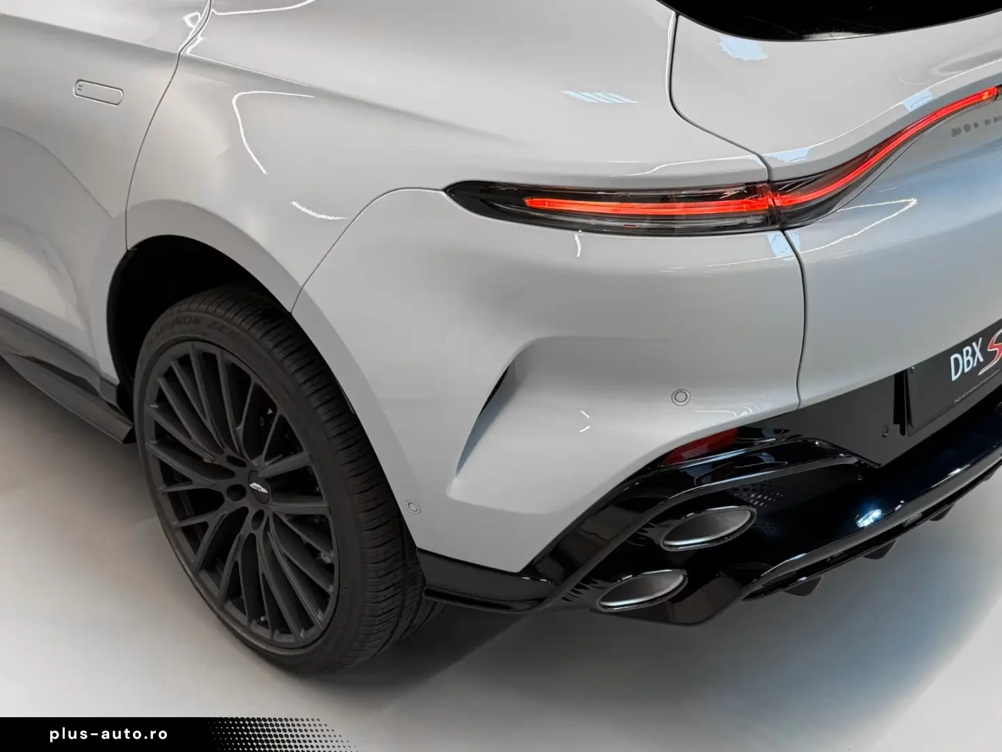 Aston Martin DBX S    NEW MODELYEAR 2026