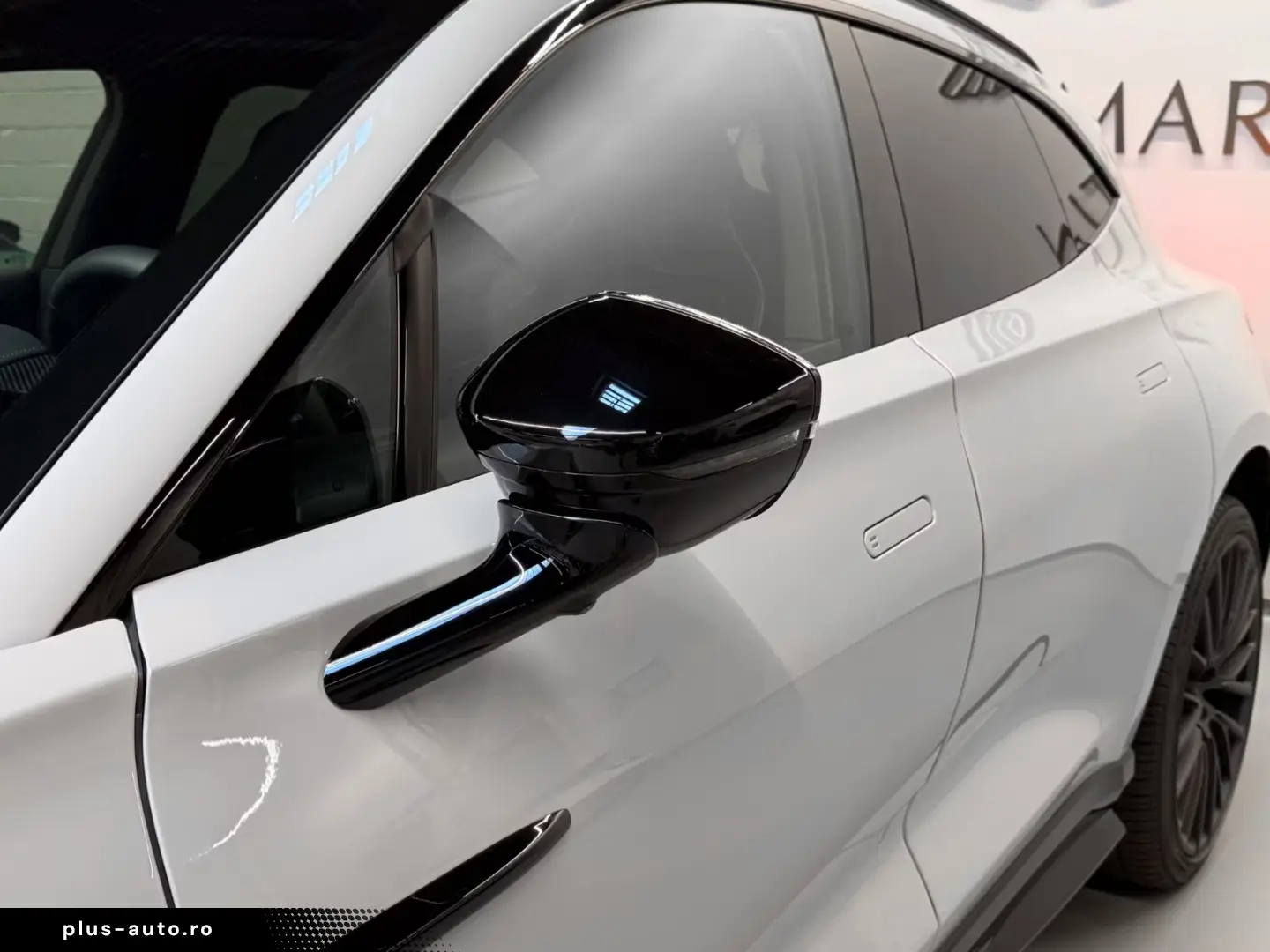Aston Martin DBX S    NEW MODELYEAR 2026