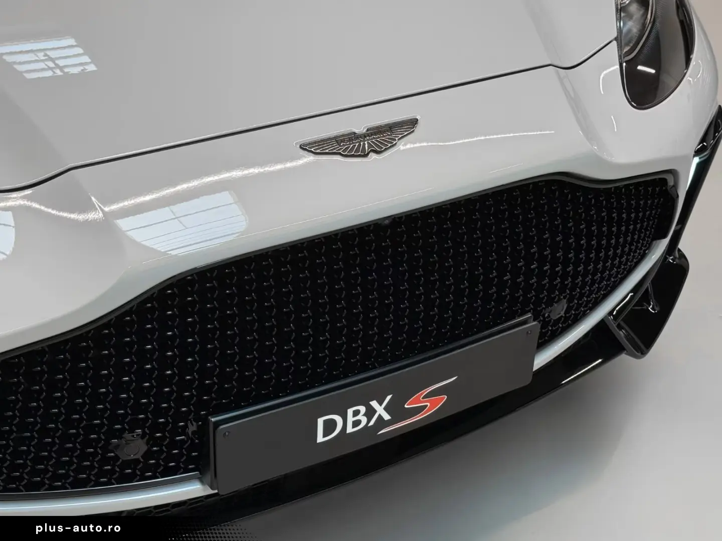 Aston Martin DBX S    NEW MODELYEAR 2026