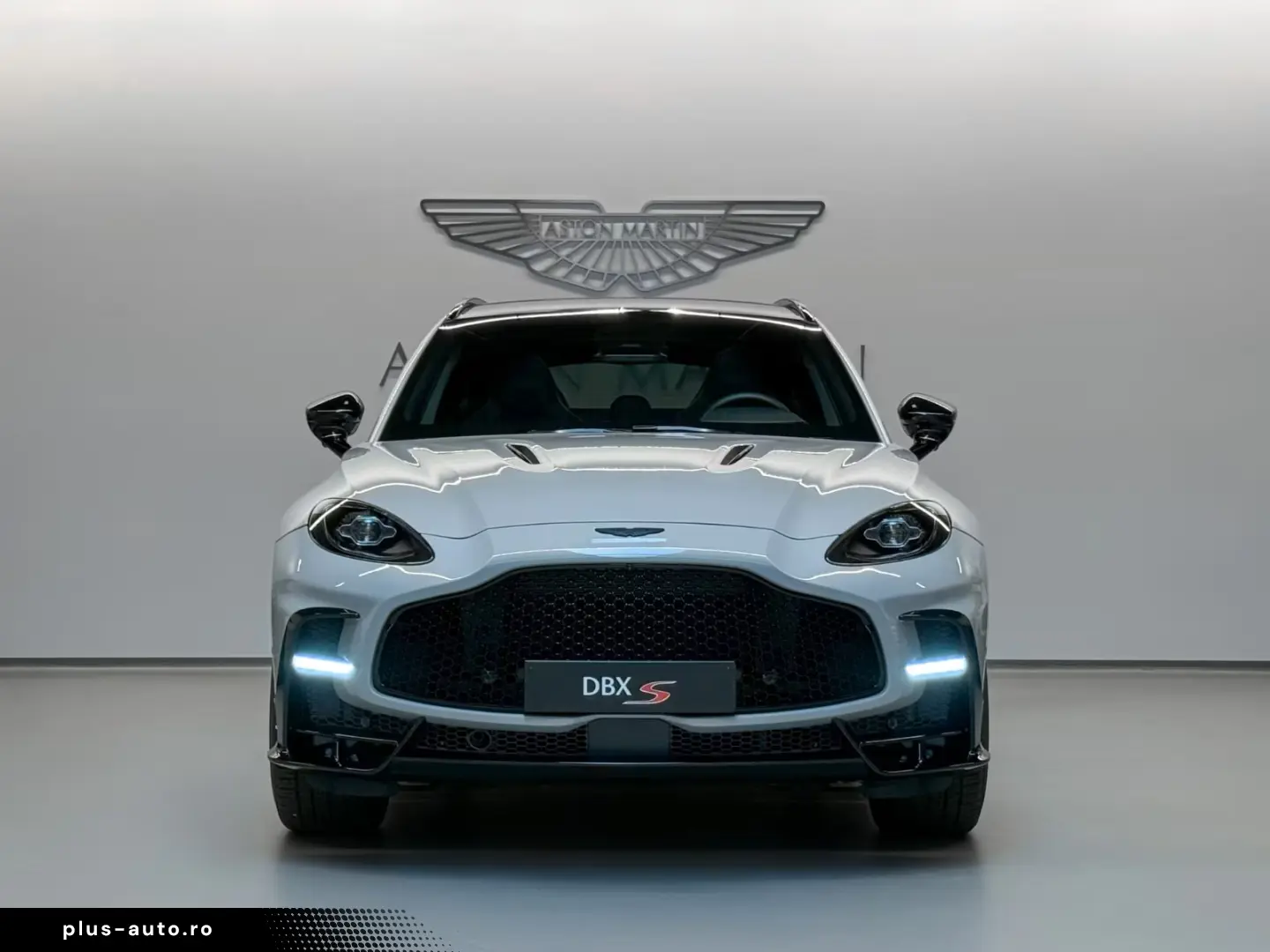 Aston Martin DBX S    NEW MODELYEAR 2026