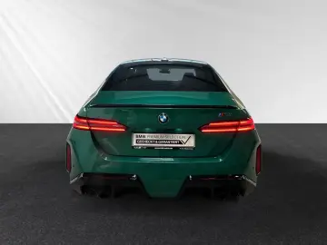 BMW M5 Limousine DA&PAProf. Bowers&Wilkins HUD