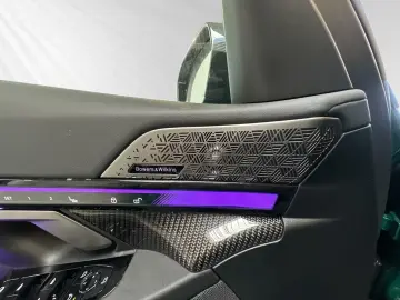 BMW M5 Limousine DA&PAProf. Bowers&Wilkins HUD