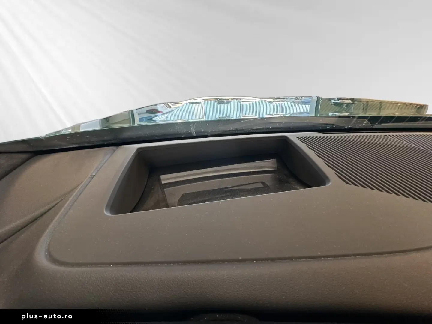 BMW M5 Limousine DA&PAProf. Bowers&Wilkins HUD