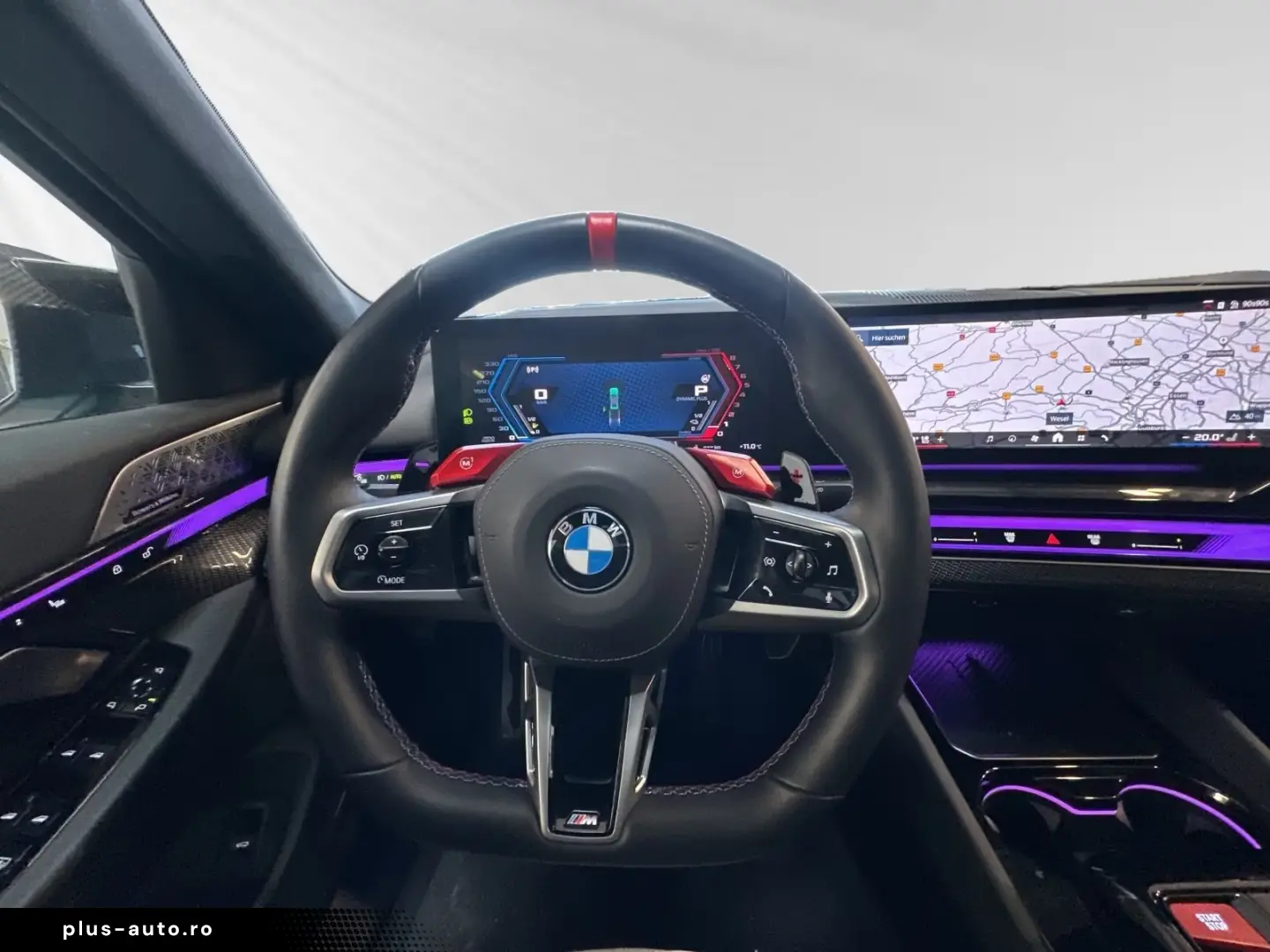 BMW M5 Limousine DA&PAProf. Bowers&Wilkins HUD