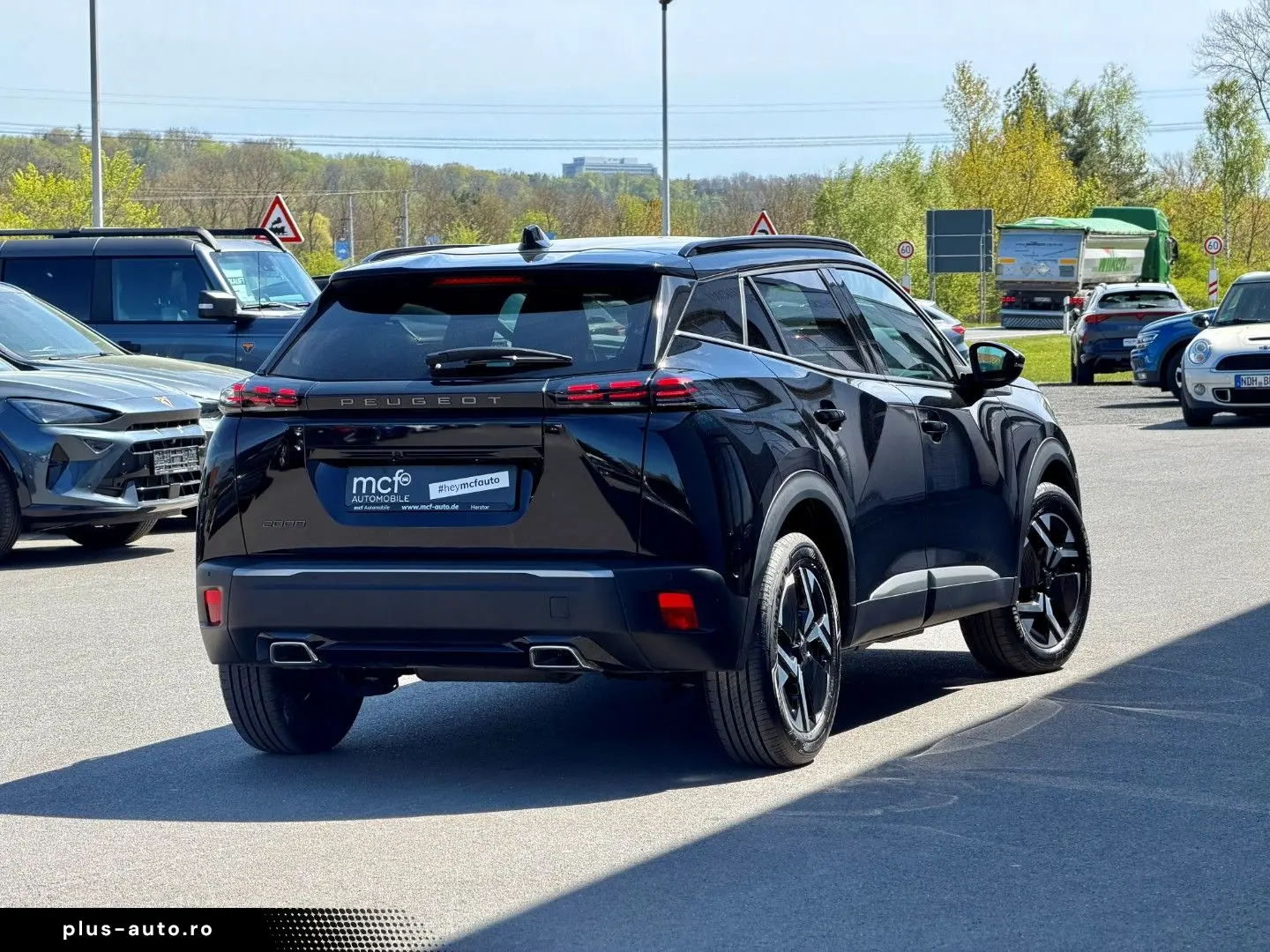 PEUGEOT 2008 Allure e-THP  360  17Zoll LED SHZ Navi