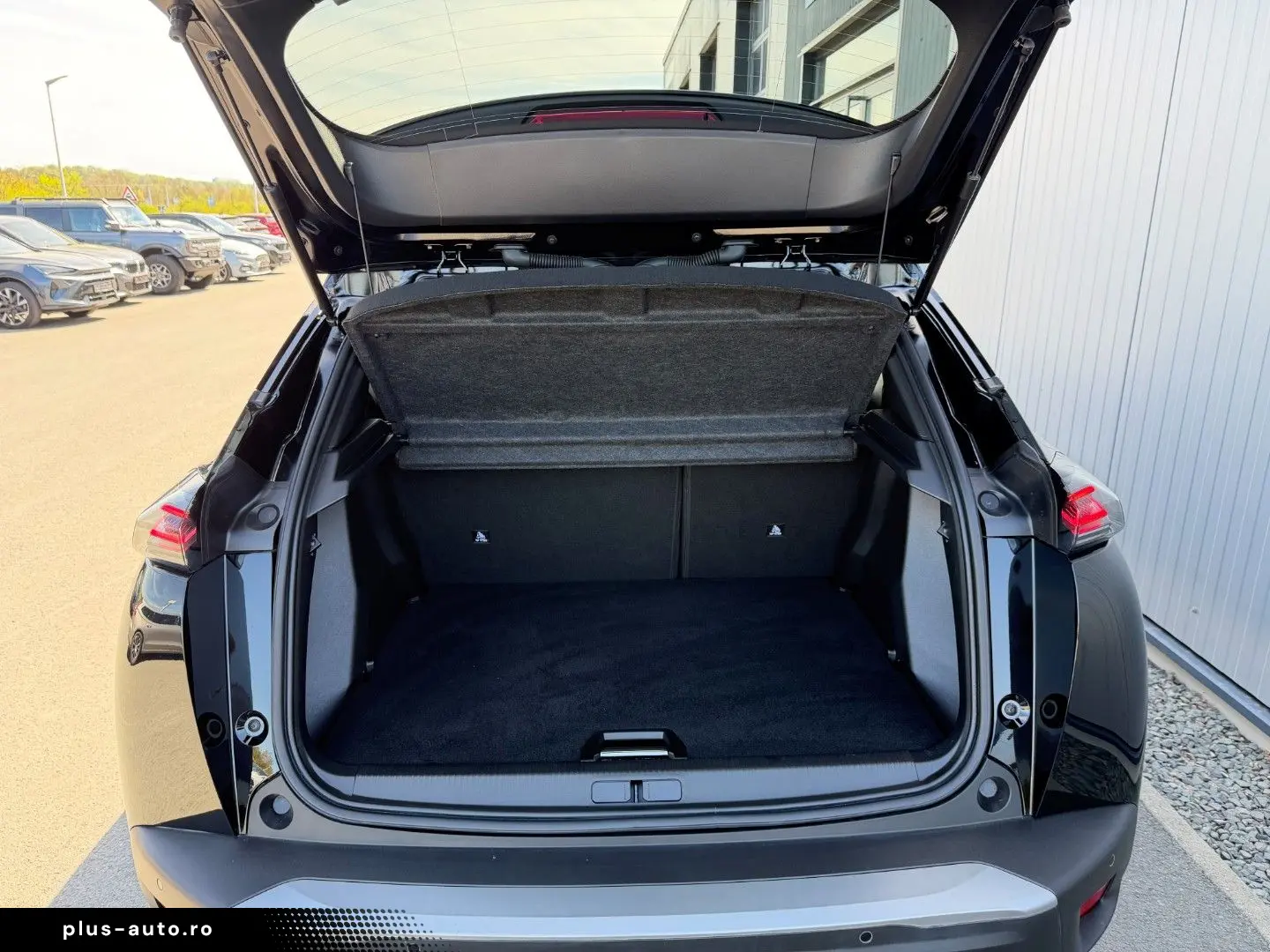 PEUGEOT 2008 Allure e-THP  360  17Zoll LED SHZ Navi