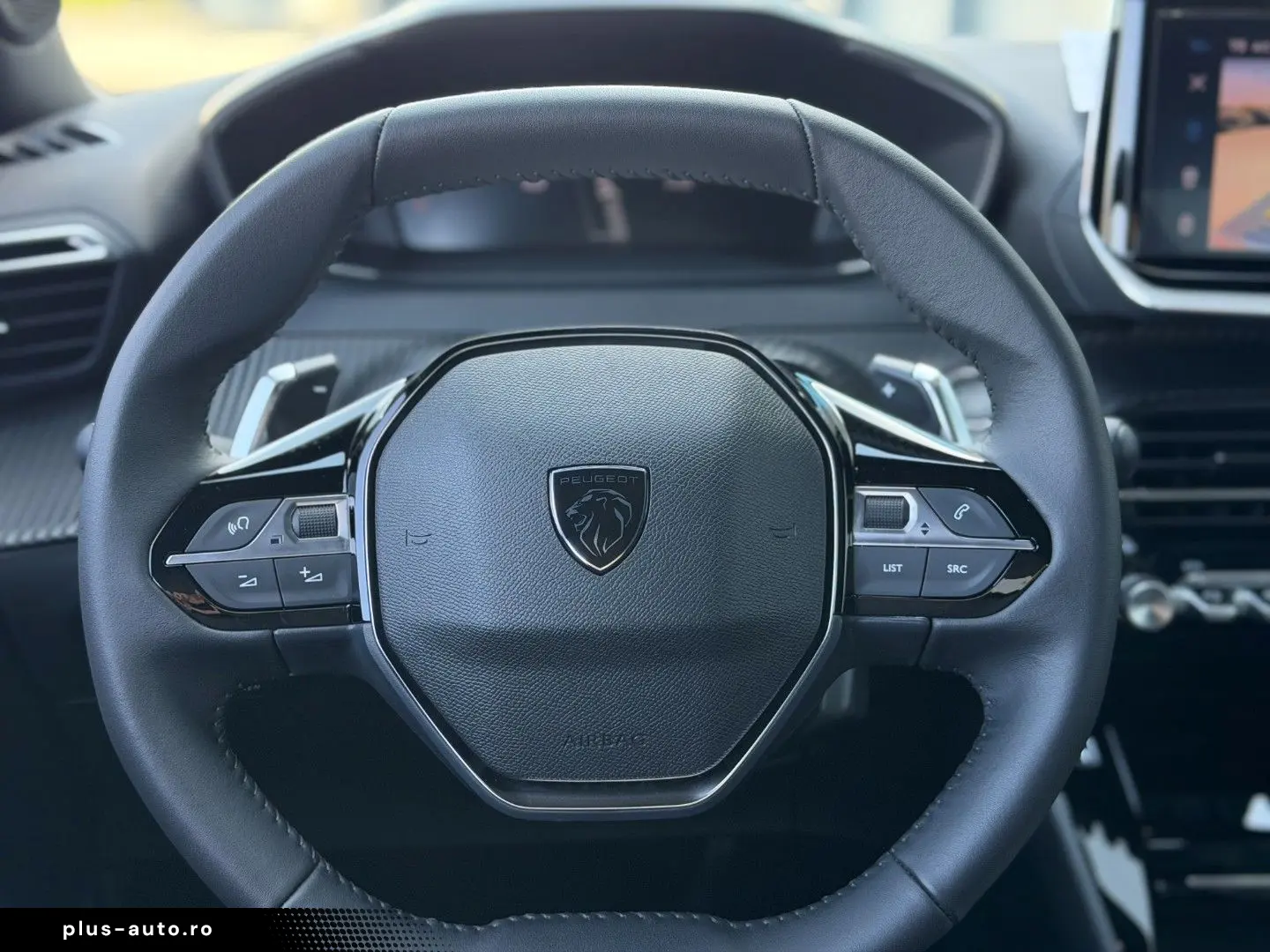 PEUGEOT 2008 Allure e-THP  360  17Zoll LED SHZ Navi