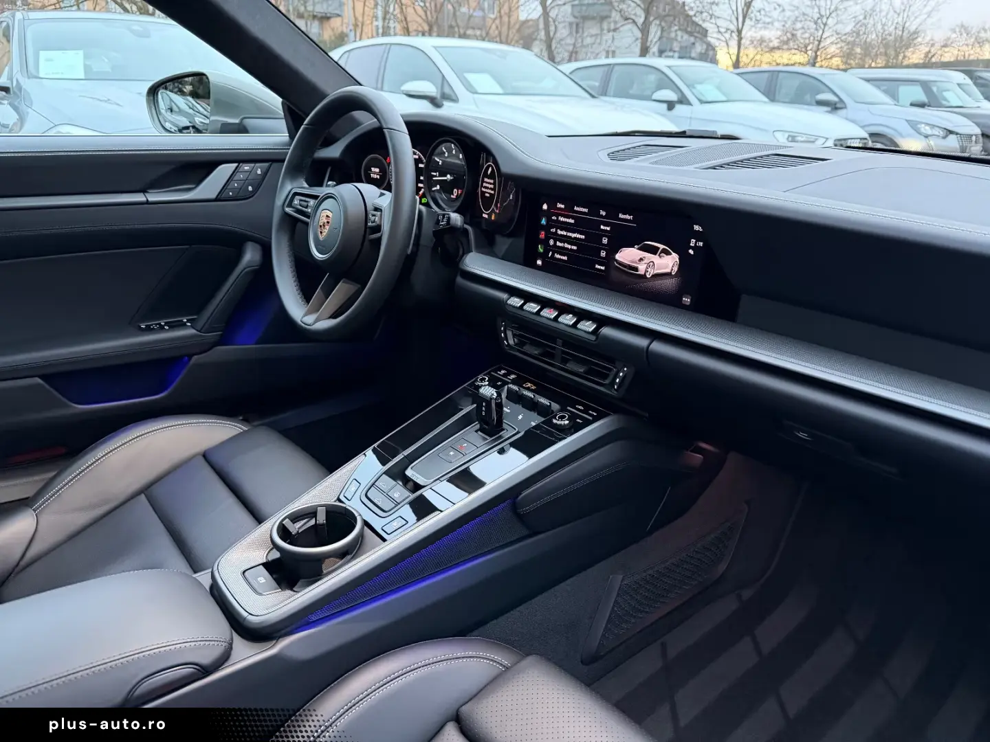PORCHE 992 911CARRERA