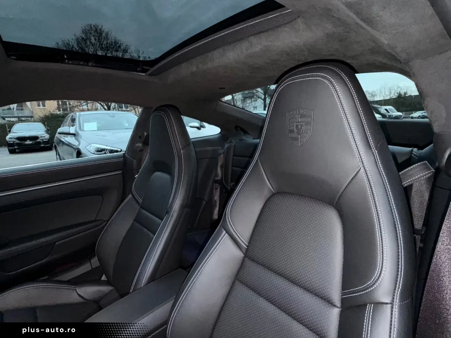 PORCHE 992 911CARRERA
