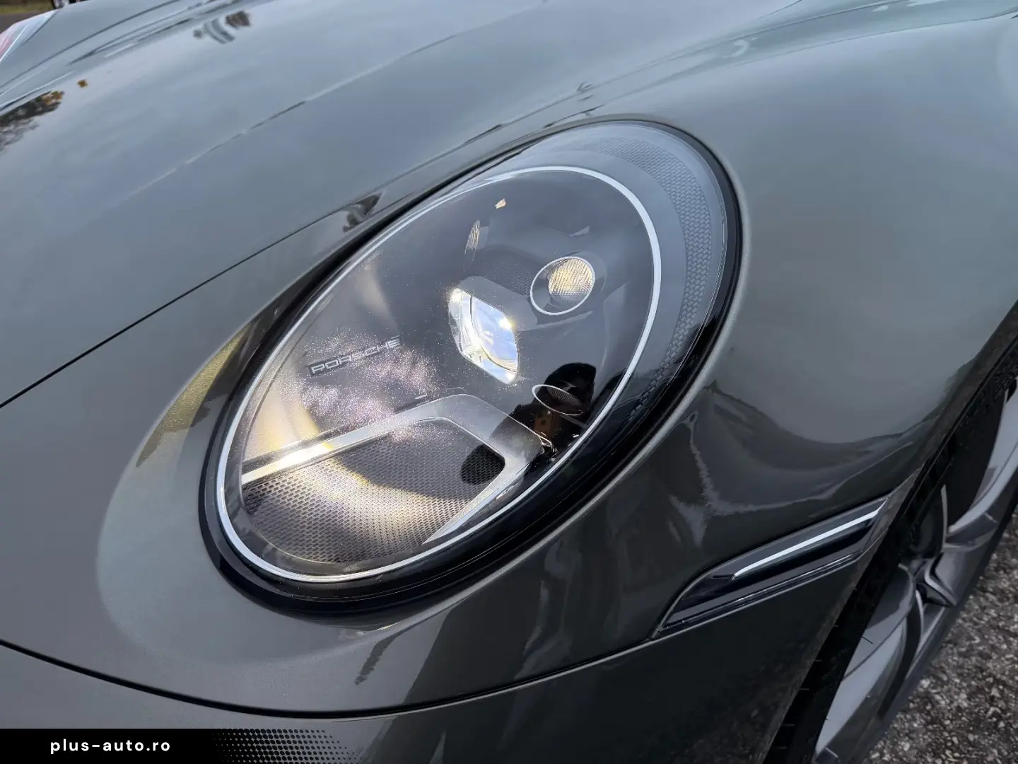 PORCHE 992 911CARRERA