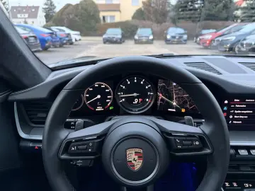 PORCHE 992 911CARRERA