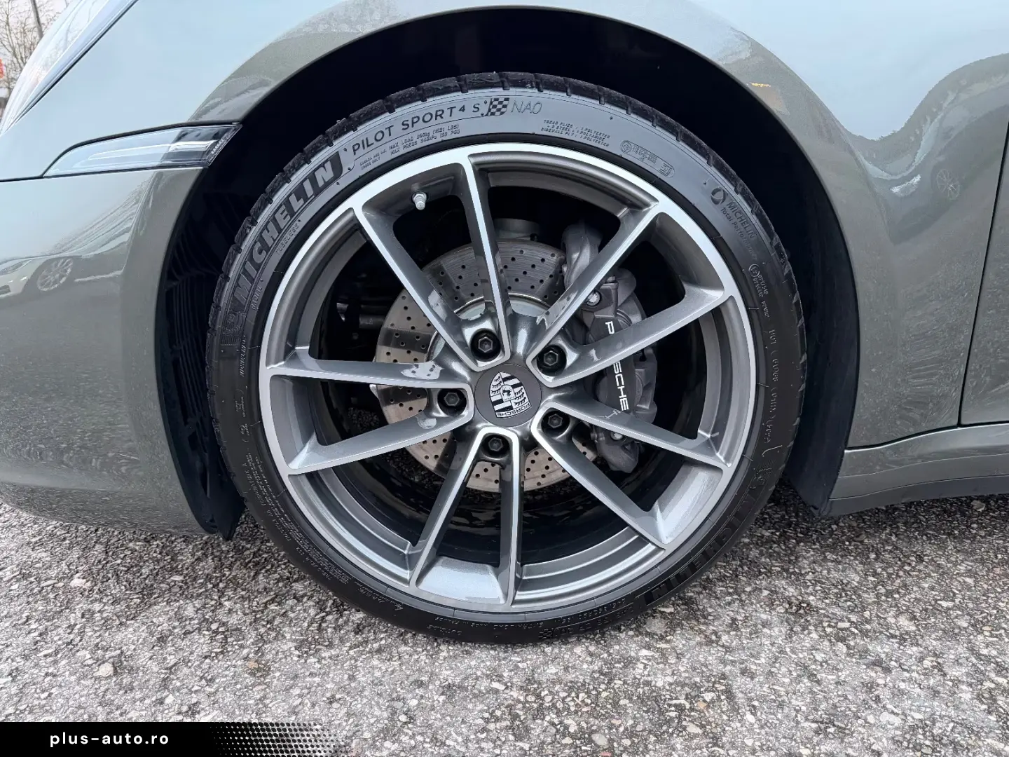 PORCHE 992 911CARRERA
