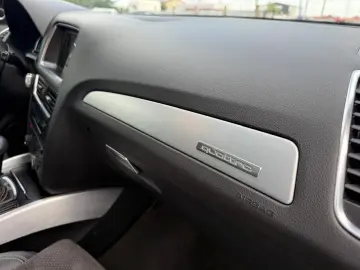 AUDI Q5    S-LINE    4X4