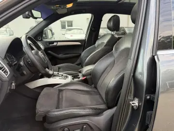 AUDI Q5    S-LINE    4X4