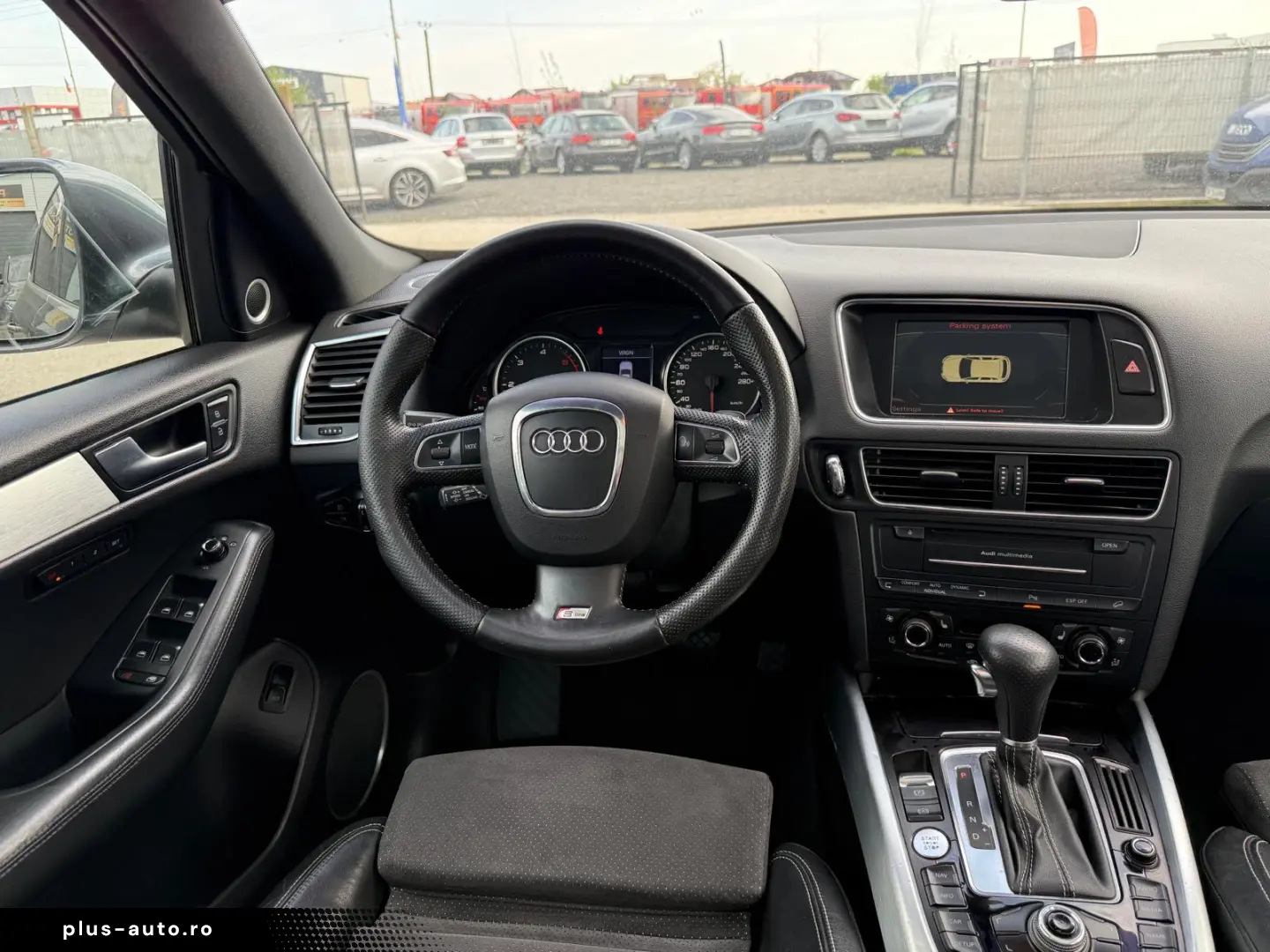 AUDI Q5    S-LINE    4X4