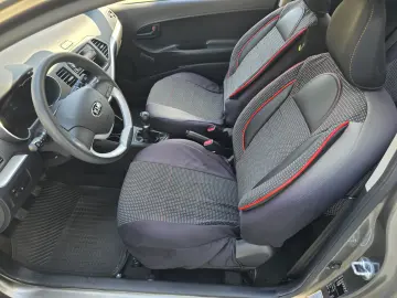 KIA PICANTO COUPE