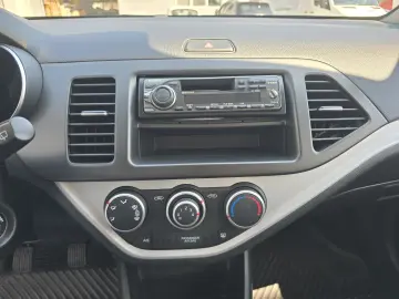 KIA PICANTO COUPE