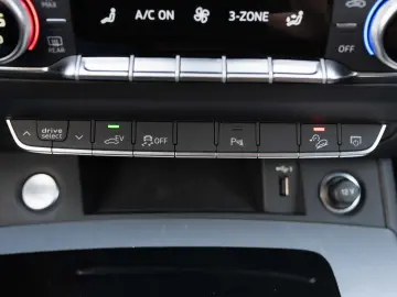 Audi Q5 55 TFSIe quattro S tronic S line