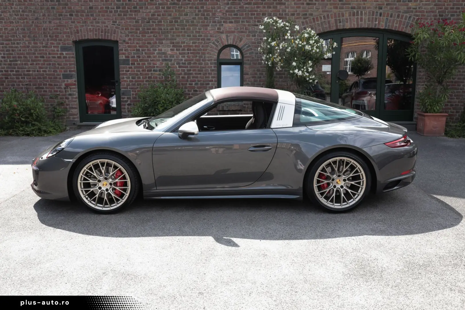 PORSCHE 991 911 Targa 4 GTS Exclusive Manufaktur 1.HAND