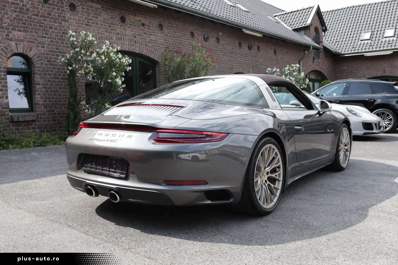 PORSCHE 991 911 Targa 4 GTS Exclusive Manufaktur 1.HAND