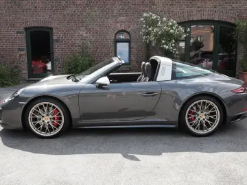 PORSCHE 991 911 Targa 4 GTS Exclusive Manufaktur 1.HAND