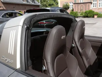PORSCHE 991 911 Targa 4 GTS Exclusive Manufaktur 1.HAND